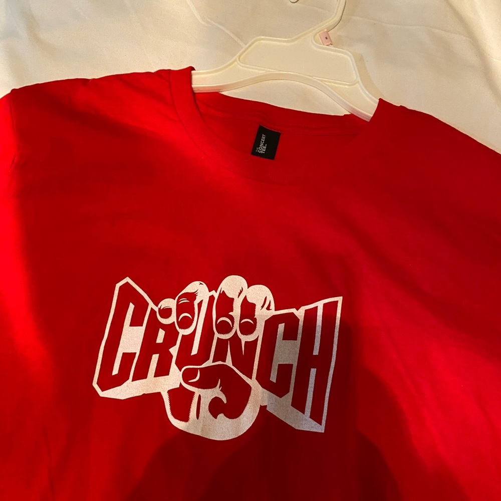 Crunch fitness tshirt